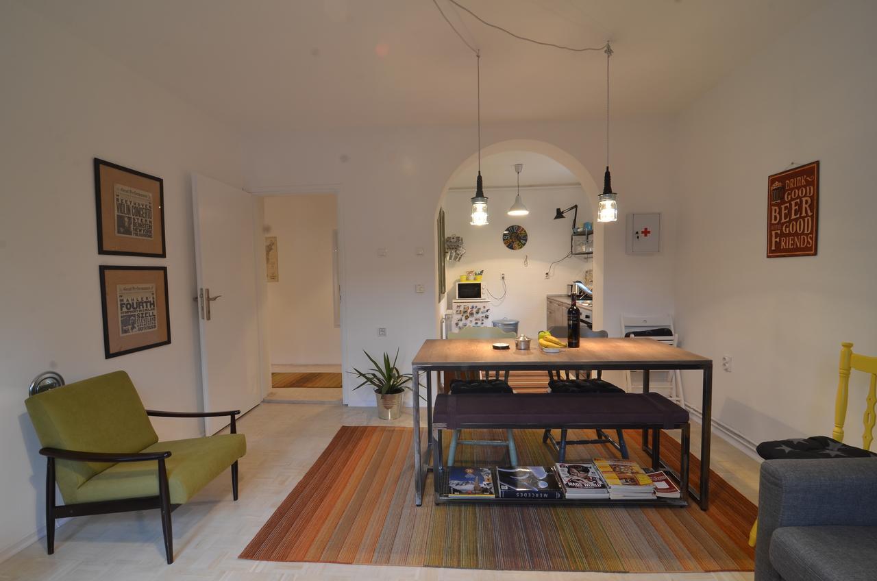 Embassy Of Industry + Free Parking Apartment Сараево Екстериор снимка