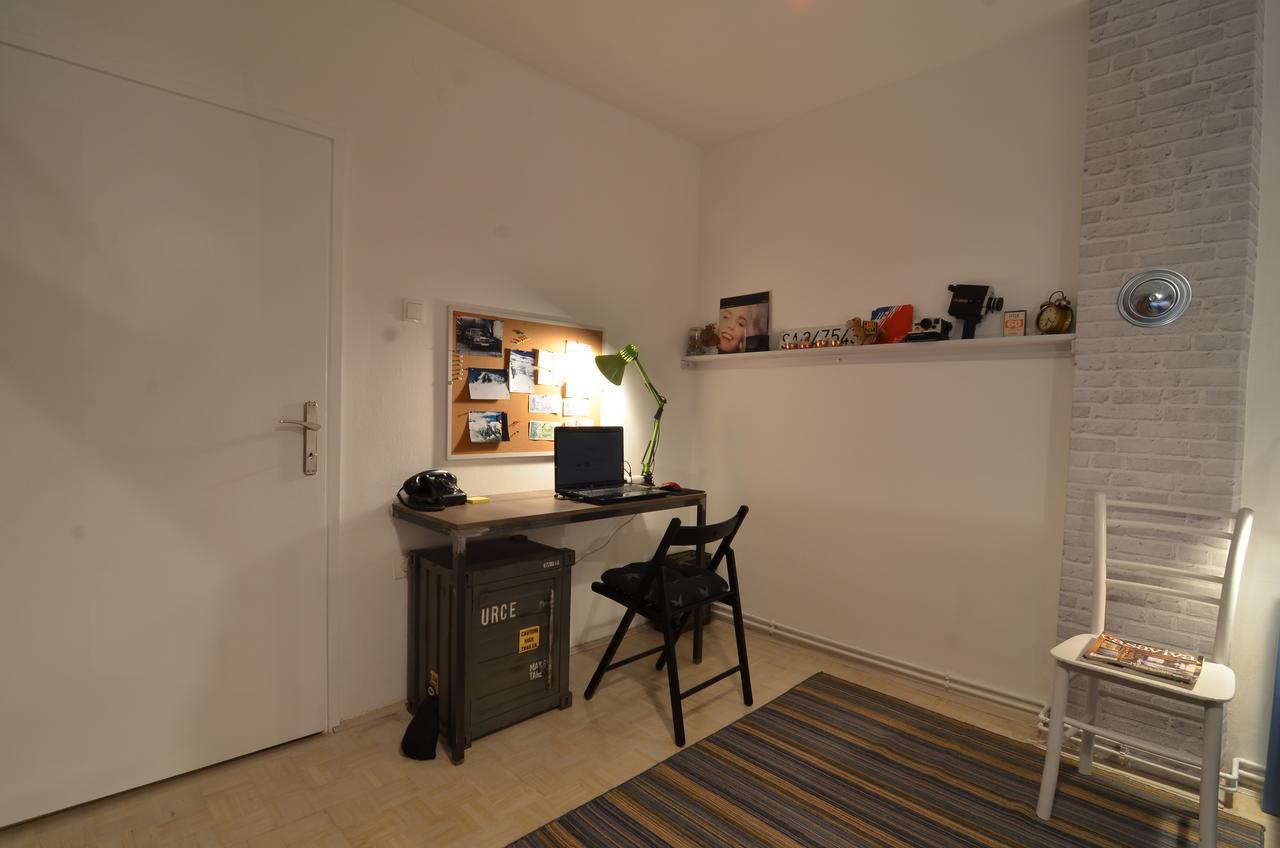 Embassy Of Industry + Free Parking Apartment Сараево Екстериор снимка