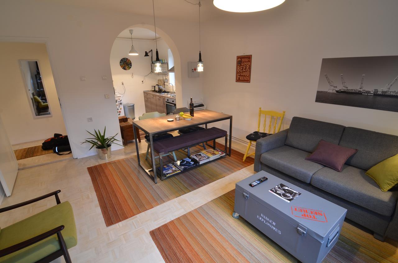 Embassy Of Industry + Free Parking Apartment Сараево Екстериор снимка